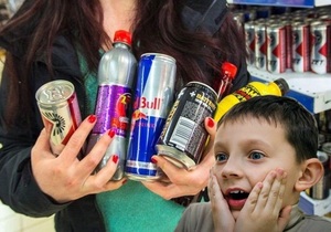 «Это детям не игрушка»: продажу энергетиков могут запретить в России