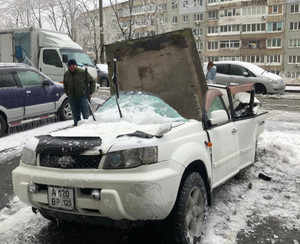 "Второй день рождения": во Владивостоке автомобиль раздавило бетонной плитой