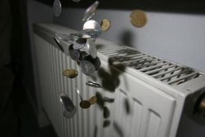 Жителям Приморья завысили плату за отопление на 100 тысяч рублей