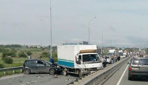 В серьезном ДТП на федеральной трассе пострадали два человека 