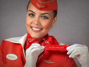 "Лицо "Аэрофлота"" уволилась из авиакомпании и уехала во Владивосток