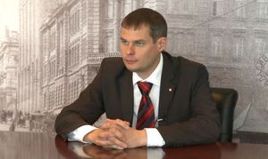 Бывшего вице-губернатора Приморья Олега Ежова оставили под стражей до января 2017 года