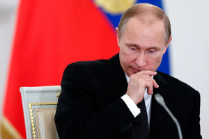 Путину предложили изменить герб России