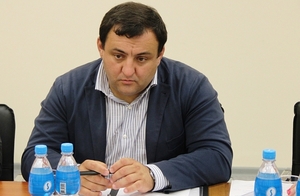 Суд оставил в СИЗО известного приморского политтехнолога Илью Спокойнова