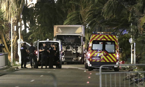 В Ницце совершен теракт, погибли не менее 70 человек  