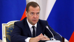 Медведев - Навальному: "Это чушь и бумажки какие-то..."